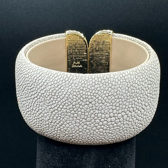 Real Collectibles by Adrienne Gold and Cream Textured Bangle Bracelet - Picture 4 of 9